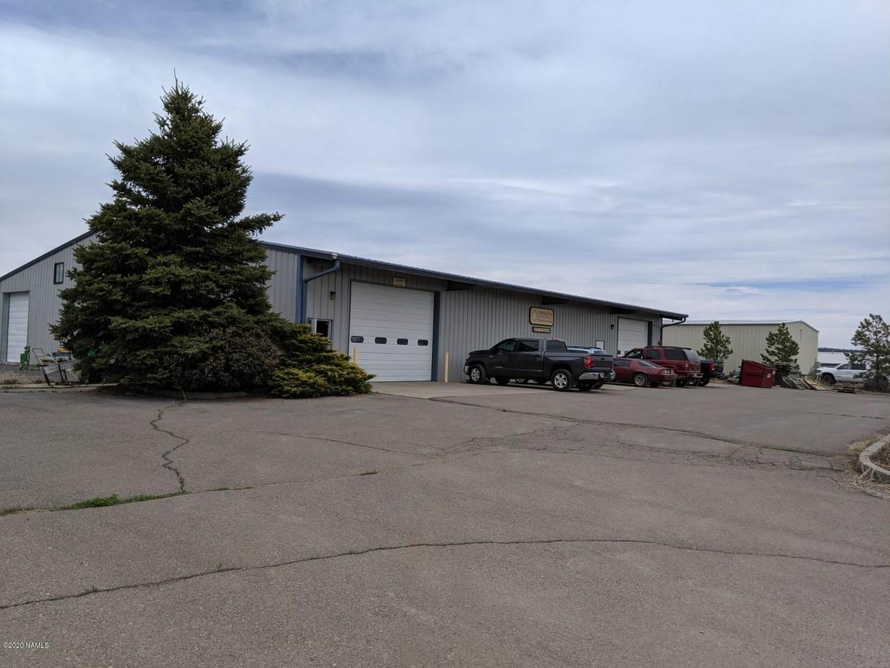 13700 Volunteer Drive - Photo 1