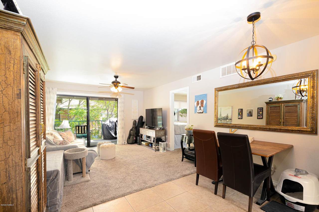 3200 Litzler Drive - Photo 1