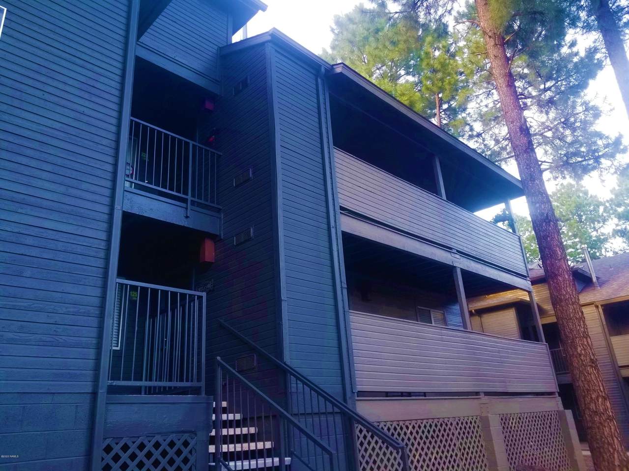 1385 University Avenue - Photo 1