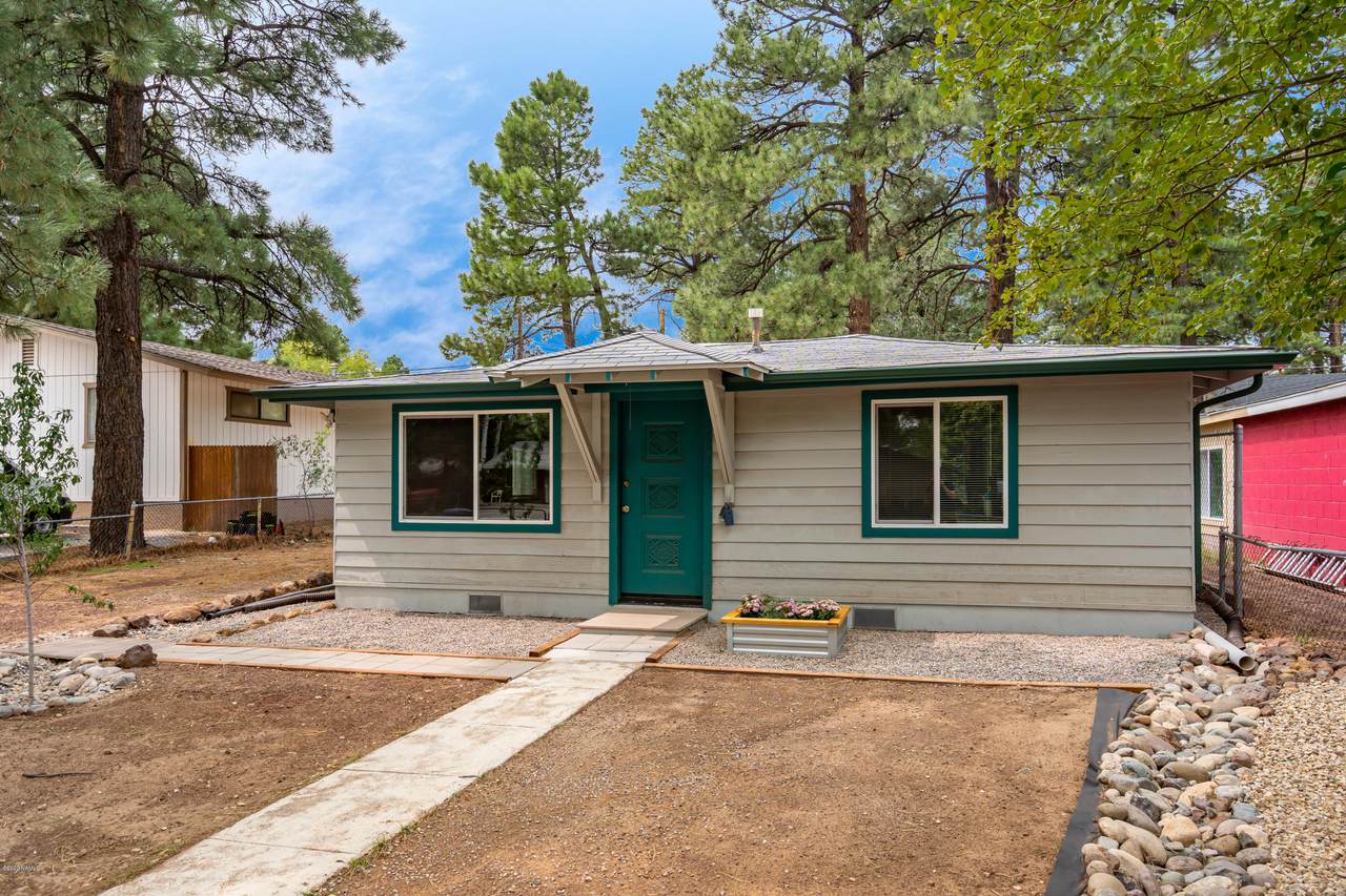 2815 Center Street - Photo 1