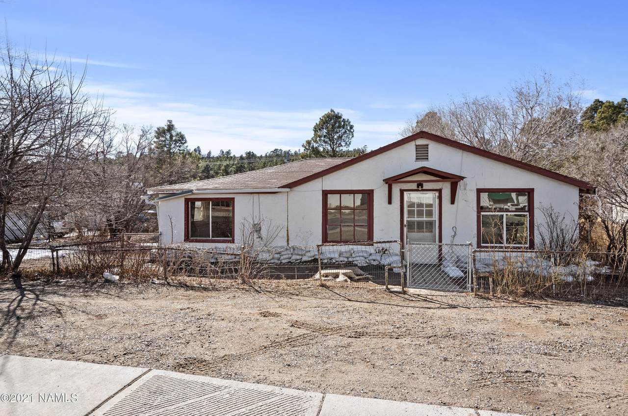 2113 Center Street - Photo 1