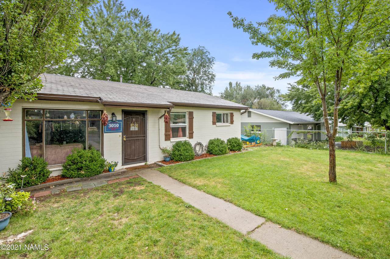 3010 Schevene Boulevard - Photo 1