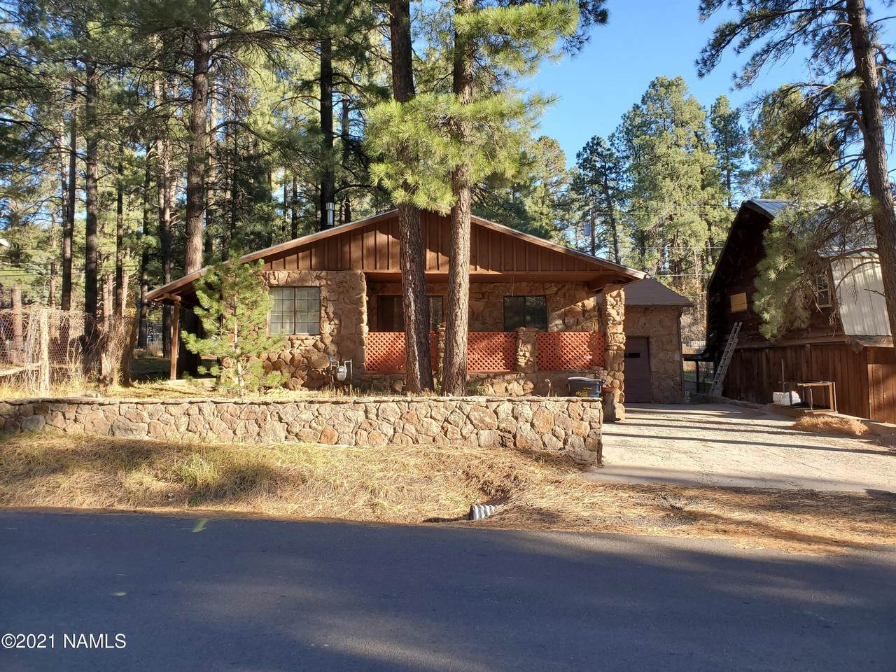 3577 Tonowanda - Photo 1