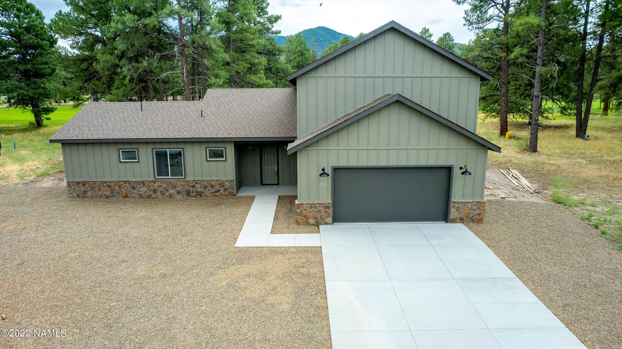 2769 St Andrews - Photo 1