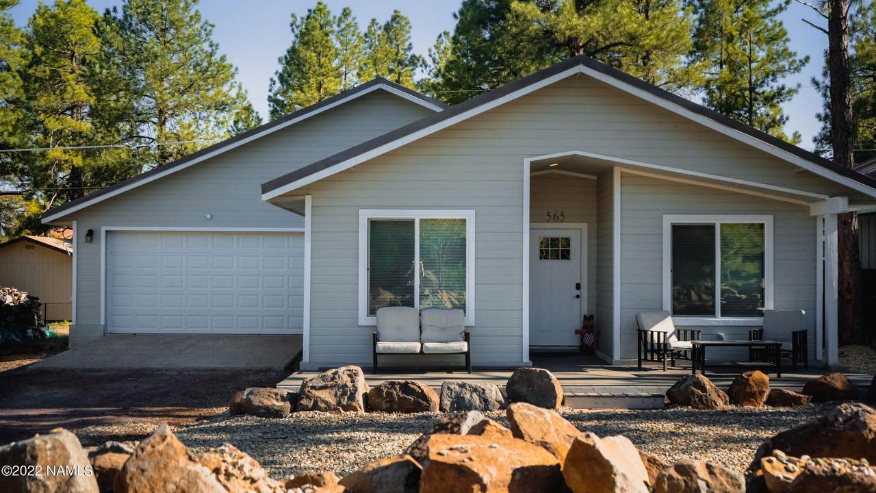 565 Hillside Drive - Photo 1