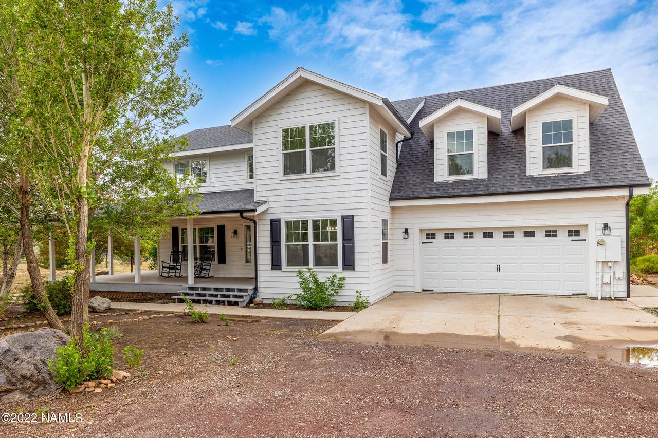 6070 Treadway Trail - Photo 1