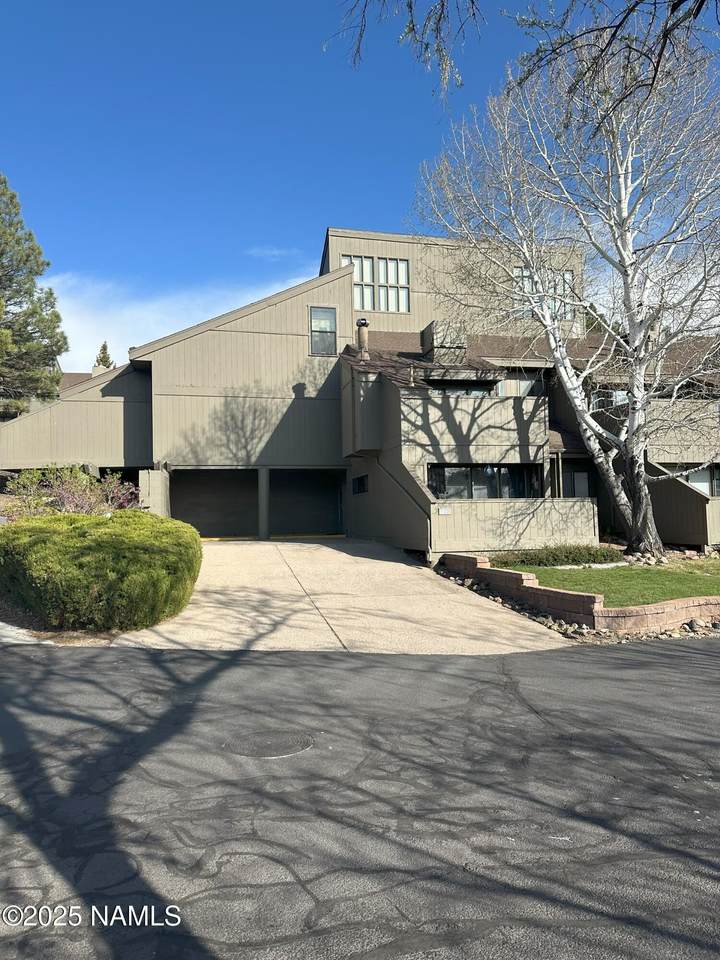 2600 Valley View Road - Photo 1