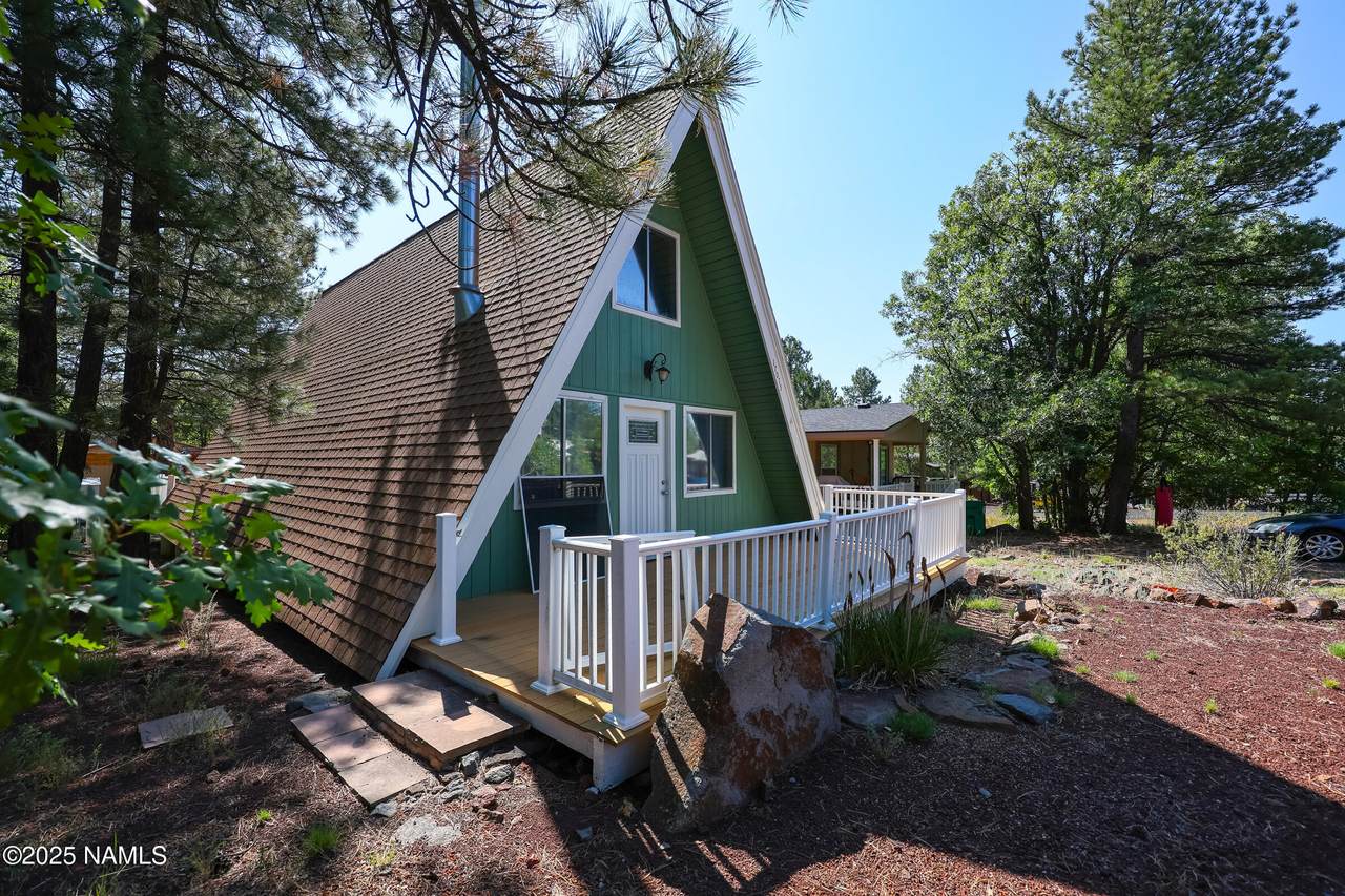 17075 Wintergreen Drive - Photo 1