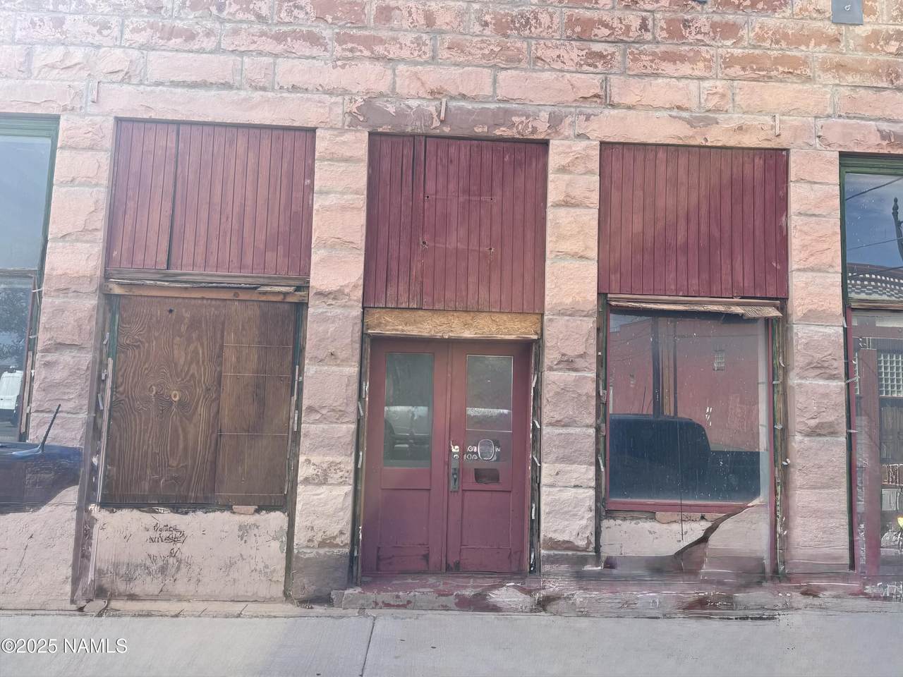 109 Kinsley Avenue - Photo 1