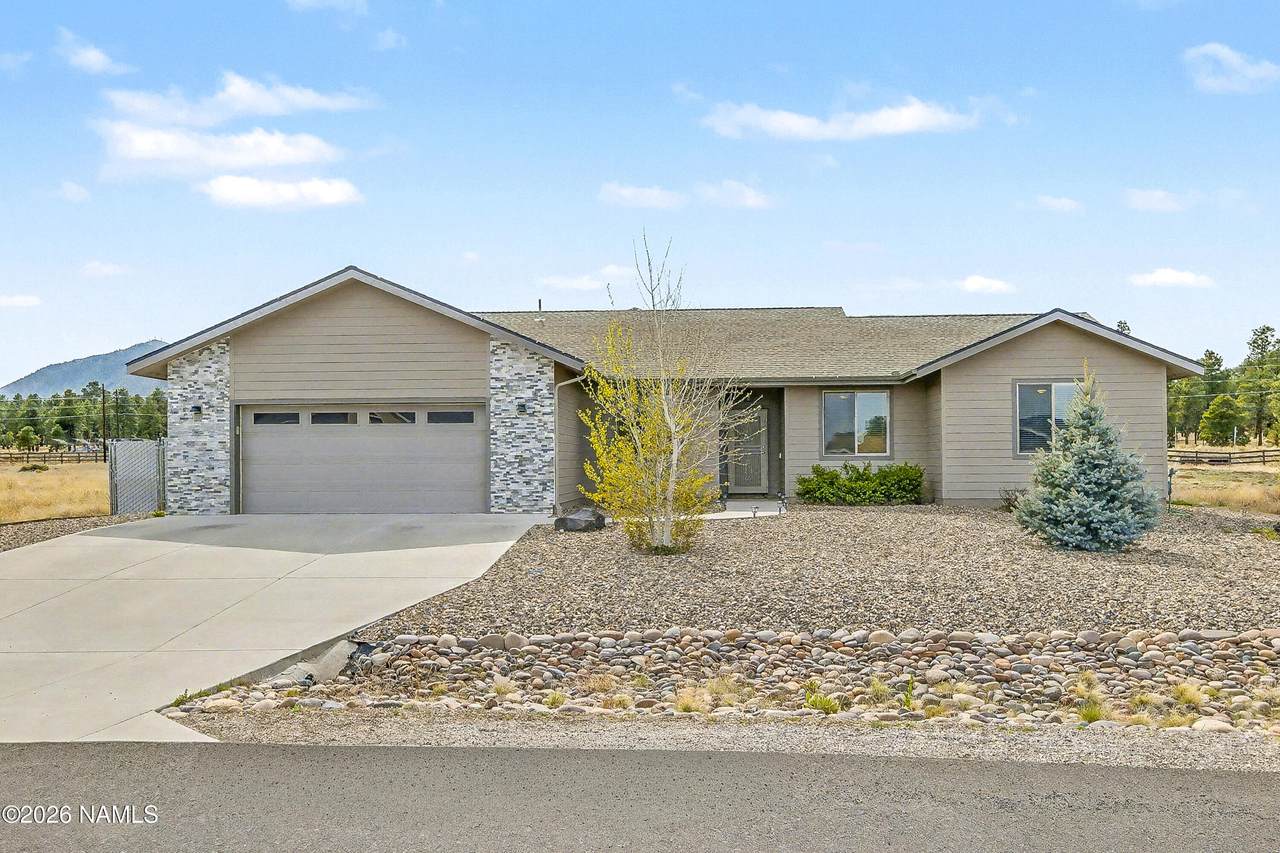 10226 Lundin Road - Photo 1