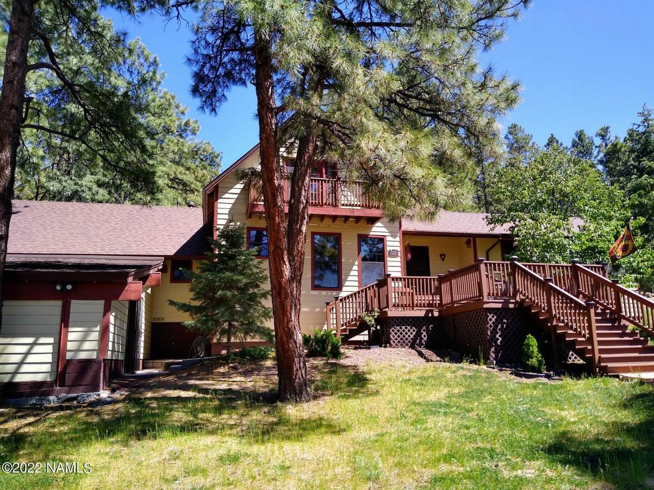 334 Sheridan Avenue - Photo 1