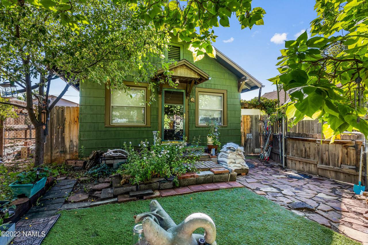 2606 Main Street - Photo 1