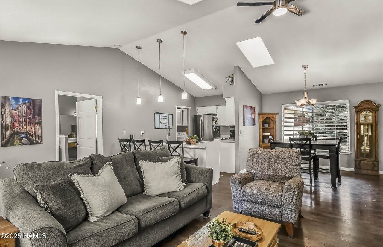 2590 Fox Run Drive - Photo 1