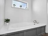 1019 Stone Hollow Loop - Photo 11