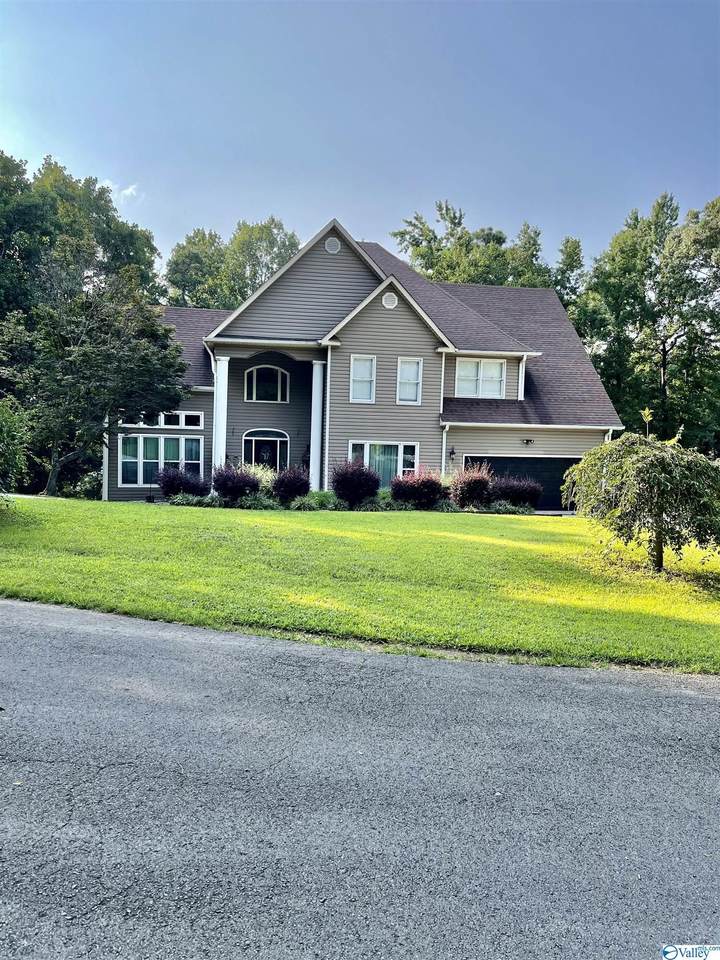 124 Bluff View Drive - Photo 1