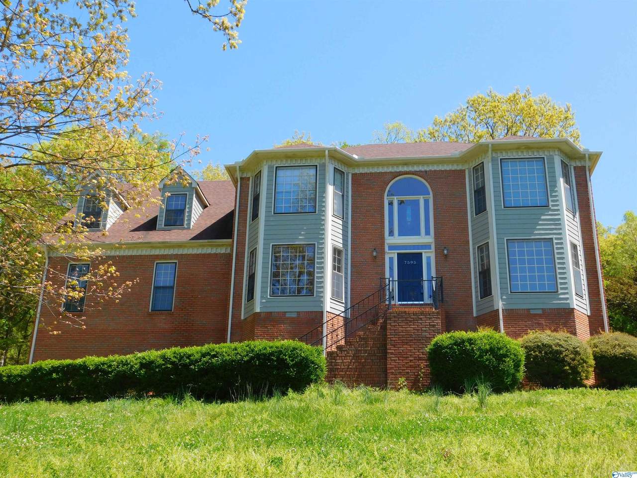 7595 Foxfire Drive - Photo 1