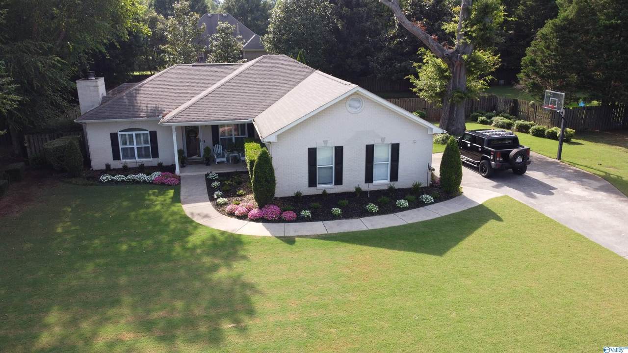 150 Manor House Drive - Photo 1