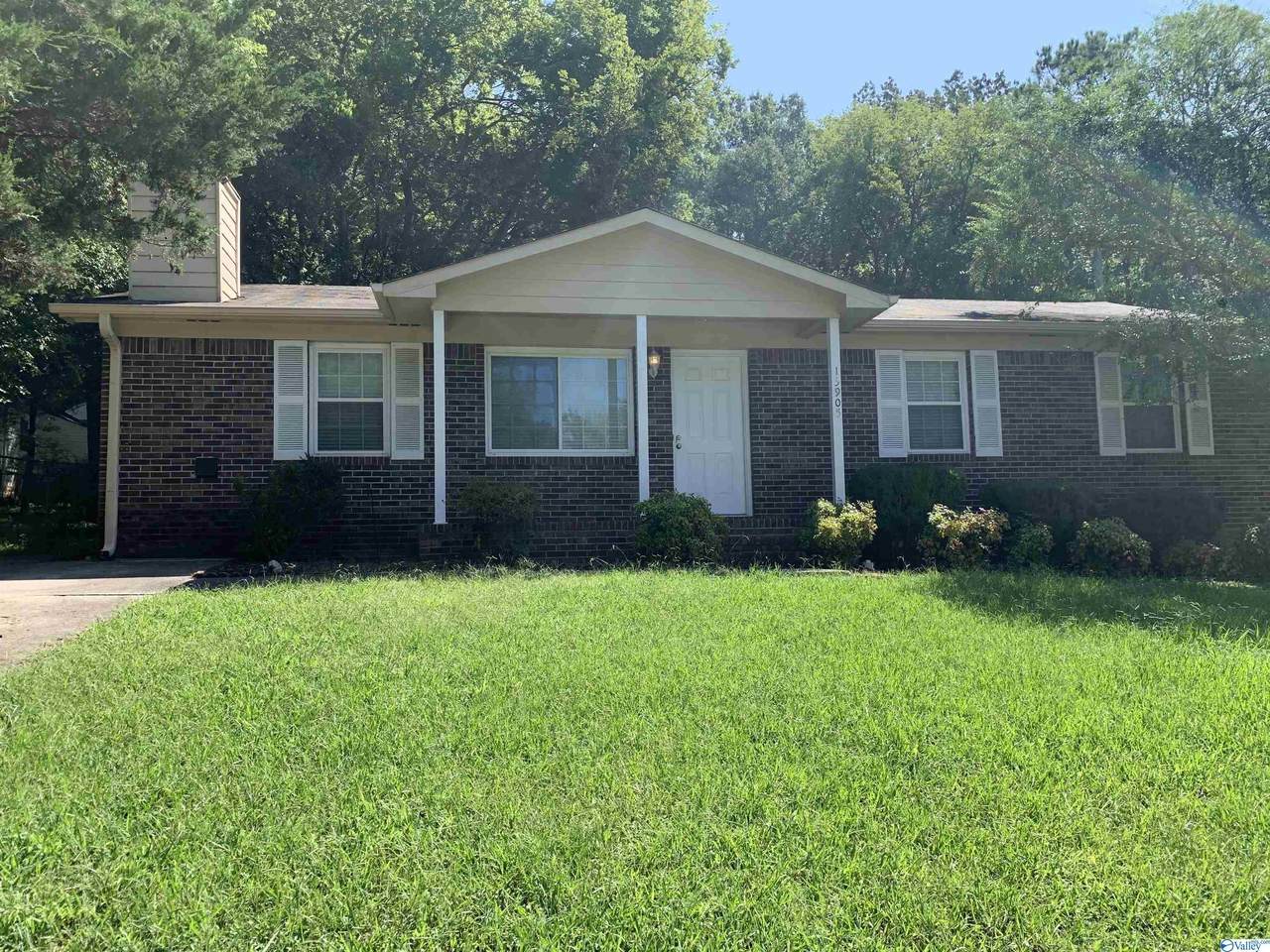 13905 Wyandotte Drive - Photo 1
