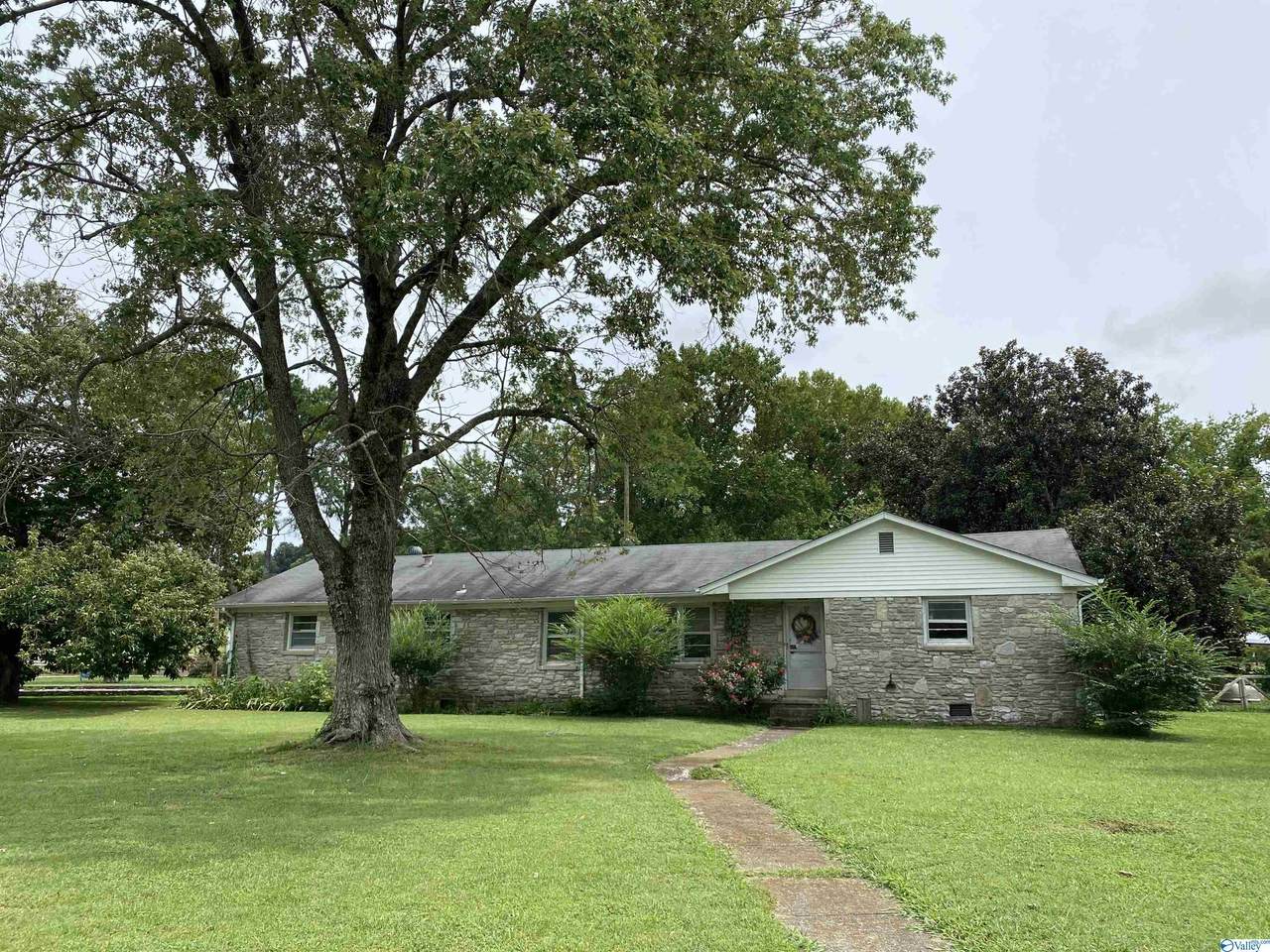 1017 2nd Avenue - Photo 1
