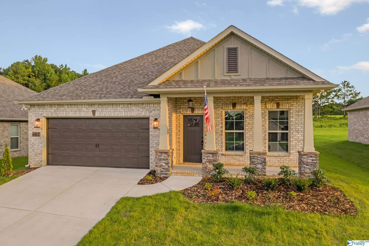 142 Gardencove Circle - Photo 1