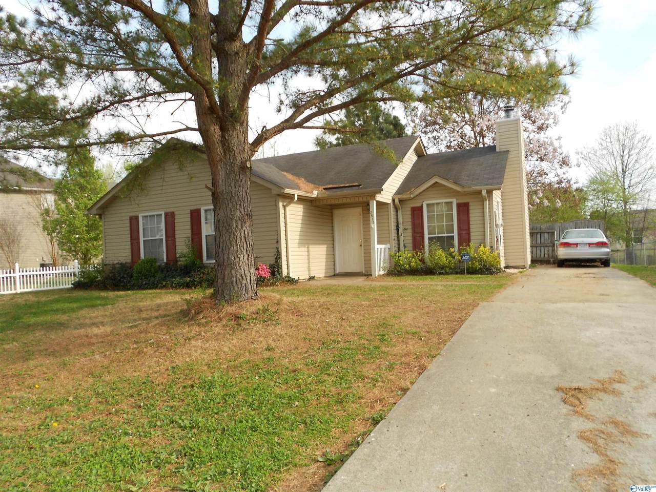 2513 Reabok Circle - Photo 1