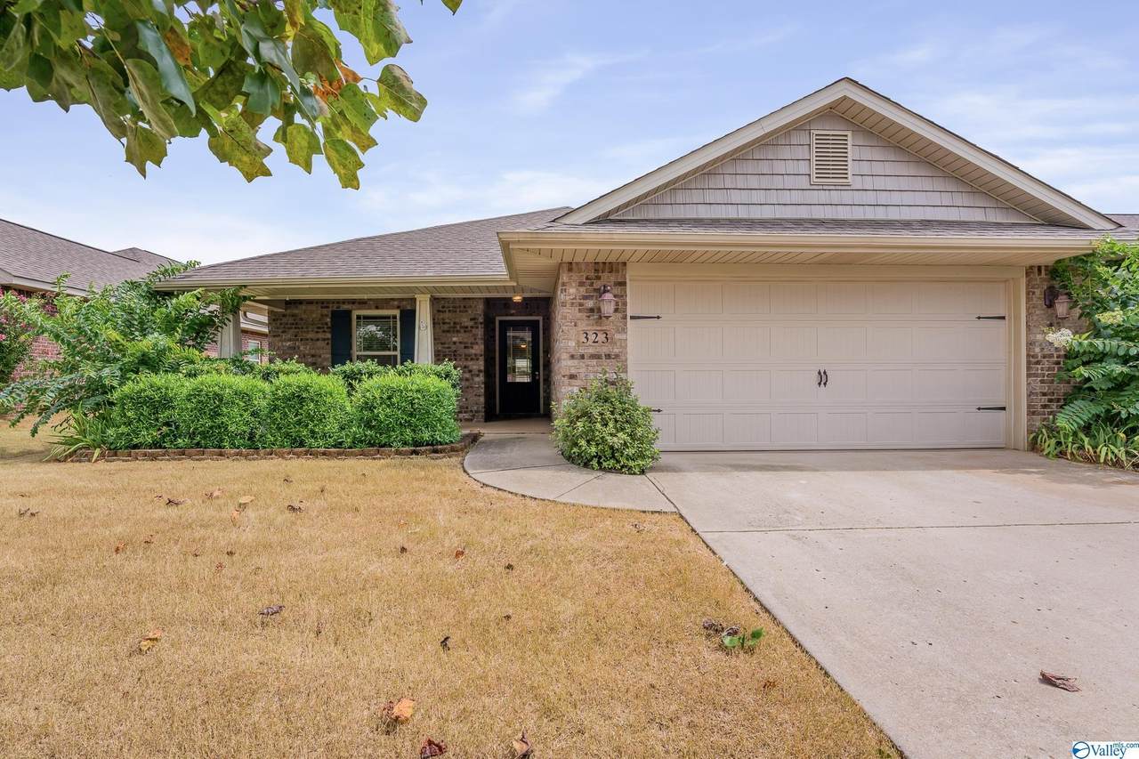 323 Harbor Glen Drive - Photo 1