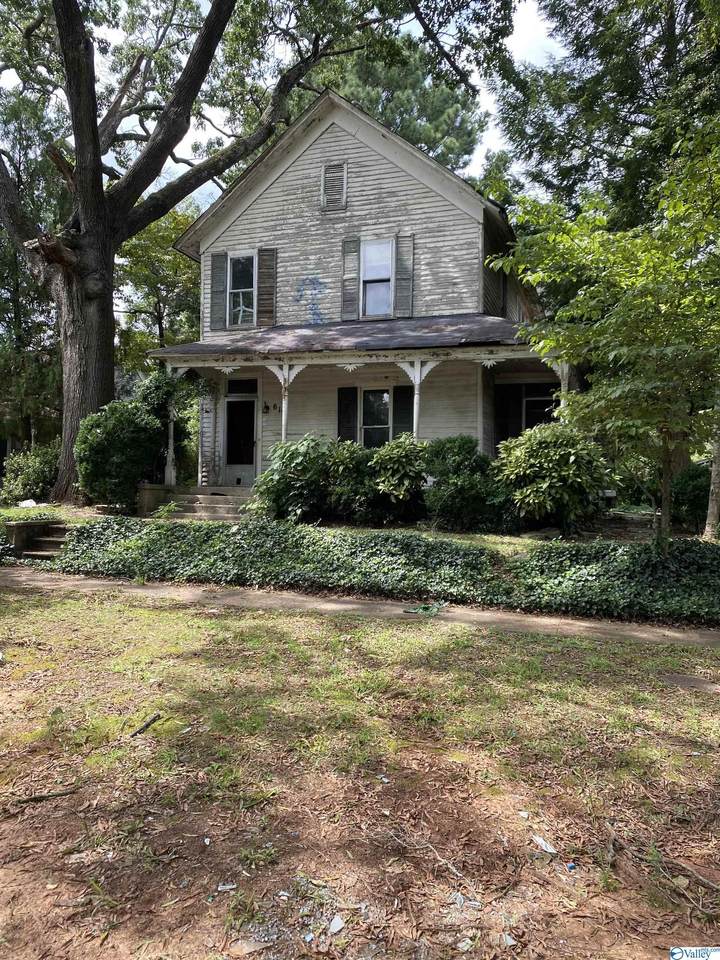 613 3rd Avenue - Photo 1