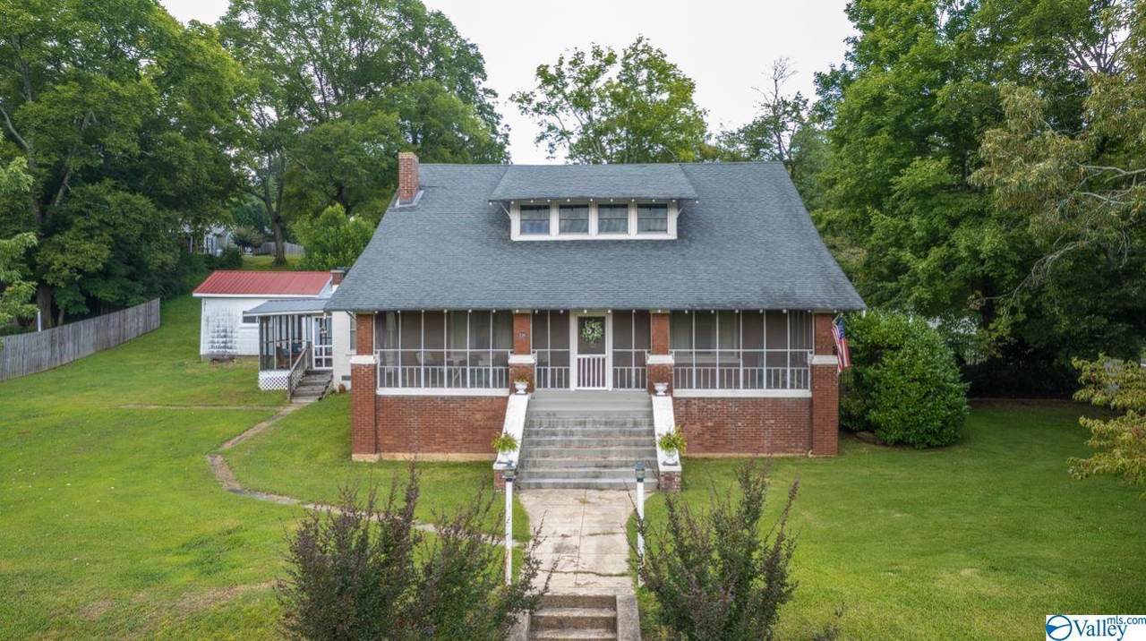 206 Forest Avenue - Photo 1