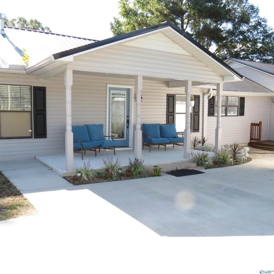 766 Coosa Road - Photo 1
