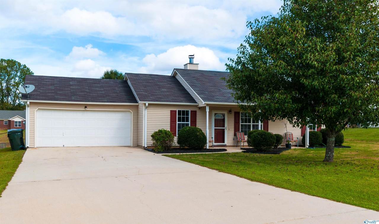 171 Fox Chase Trail - Photo 1