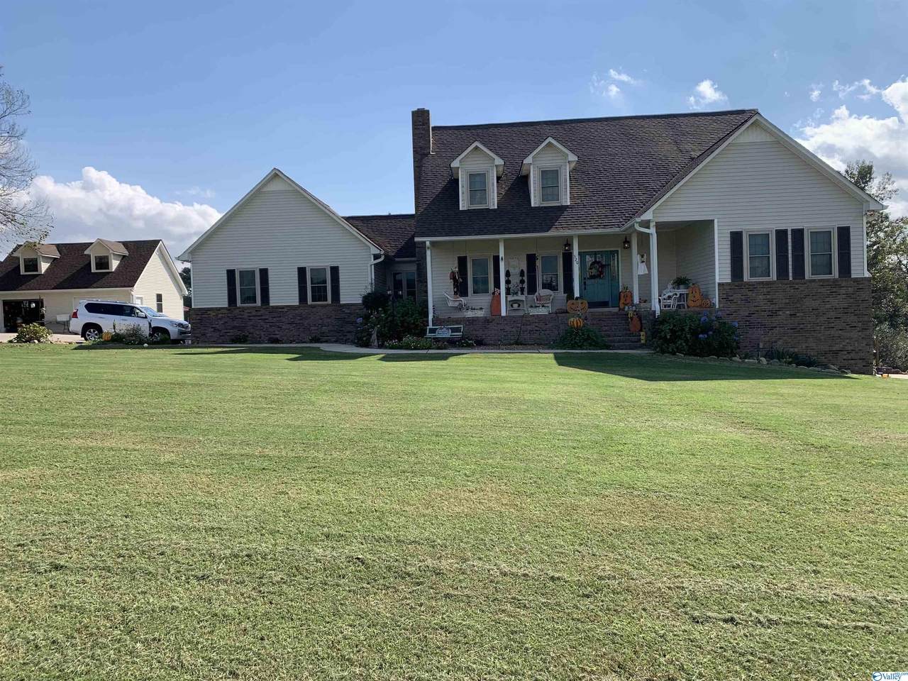 320 County Road 276 - Photo 1