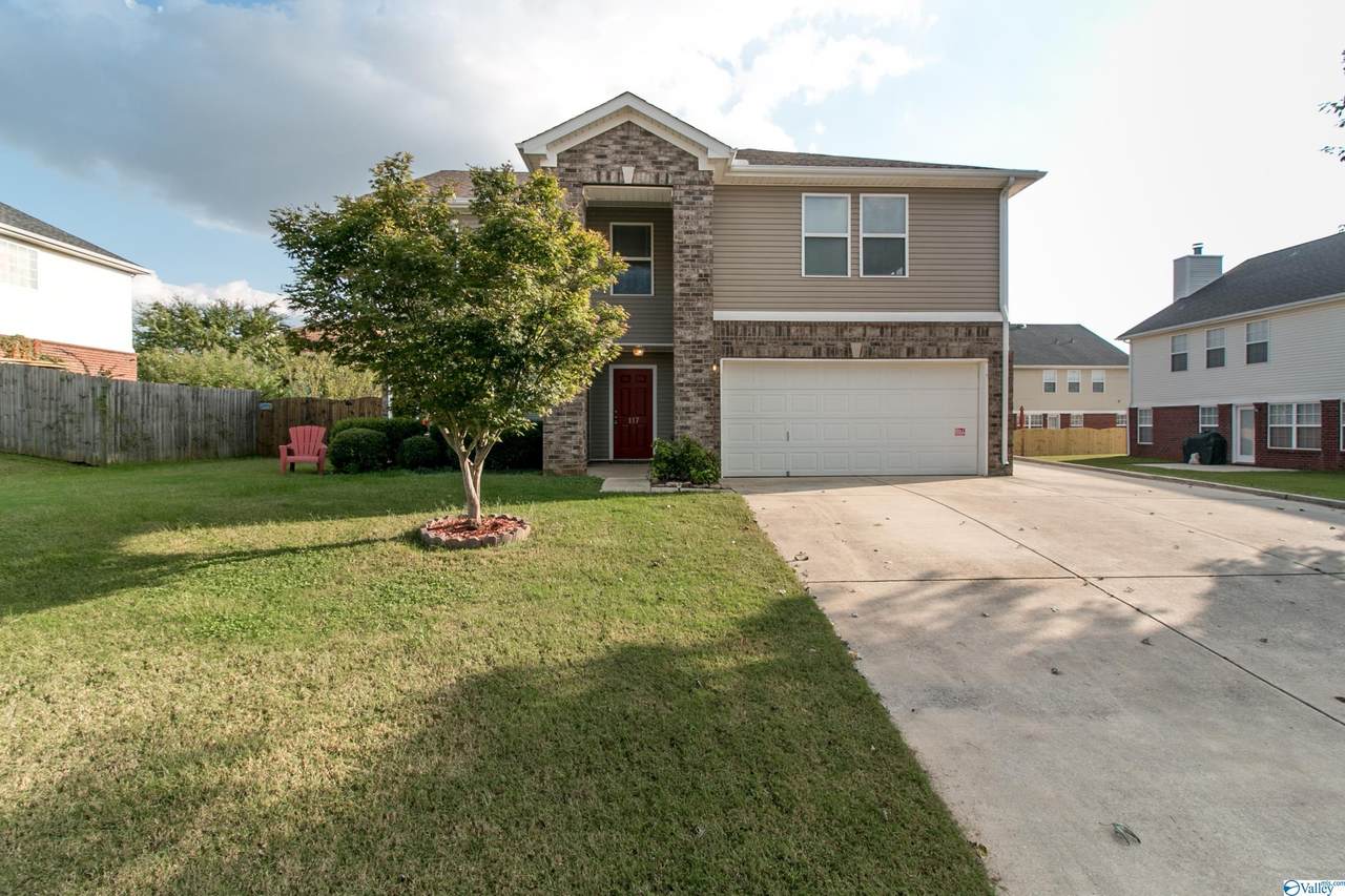 117 Brockton Drive - Photo 1