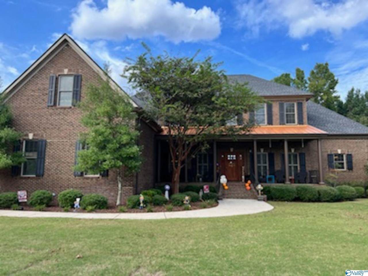 205 Silverado Drive - Photo 1