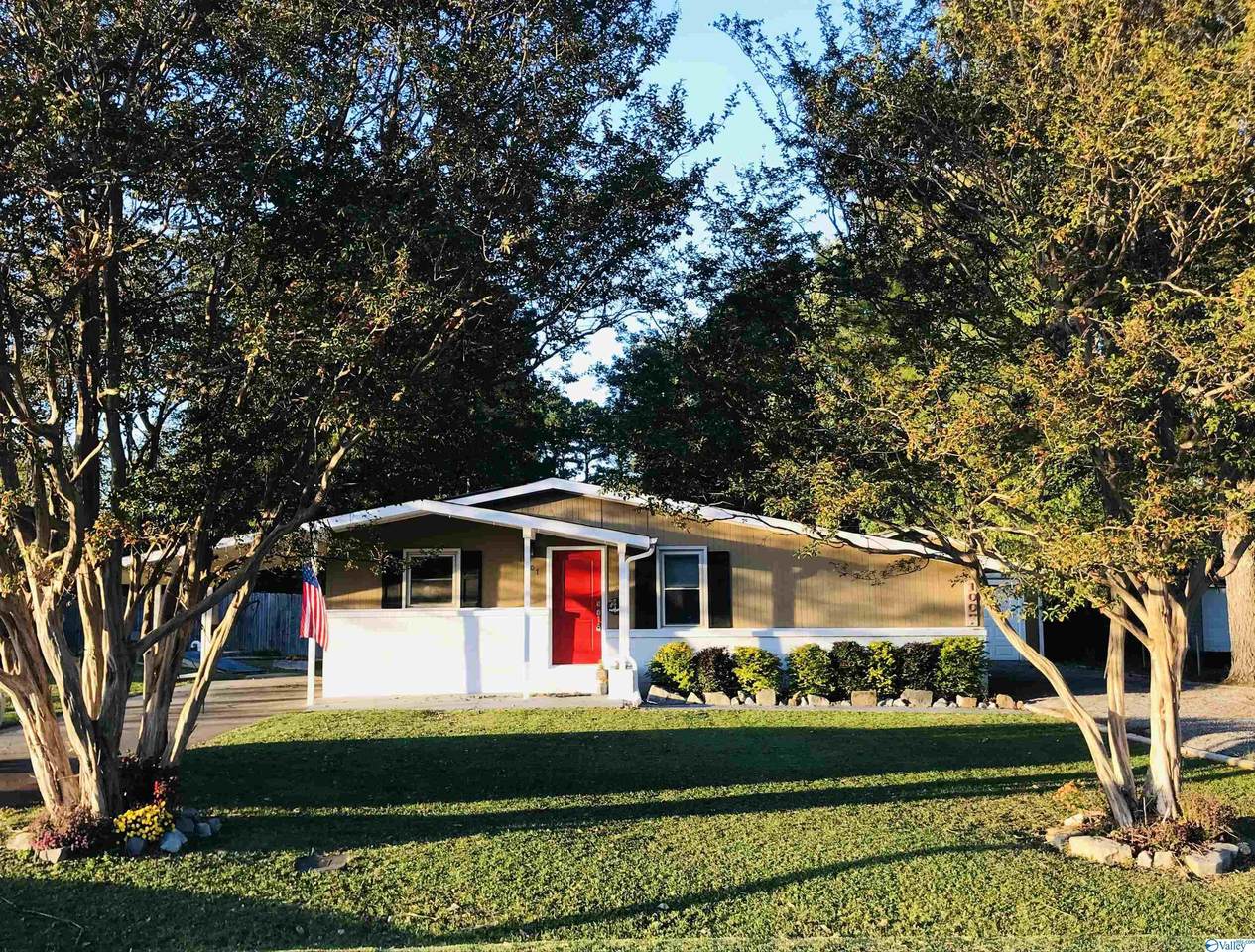 1007 Beech Street - Photo 1