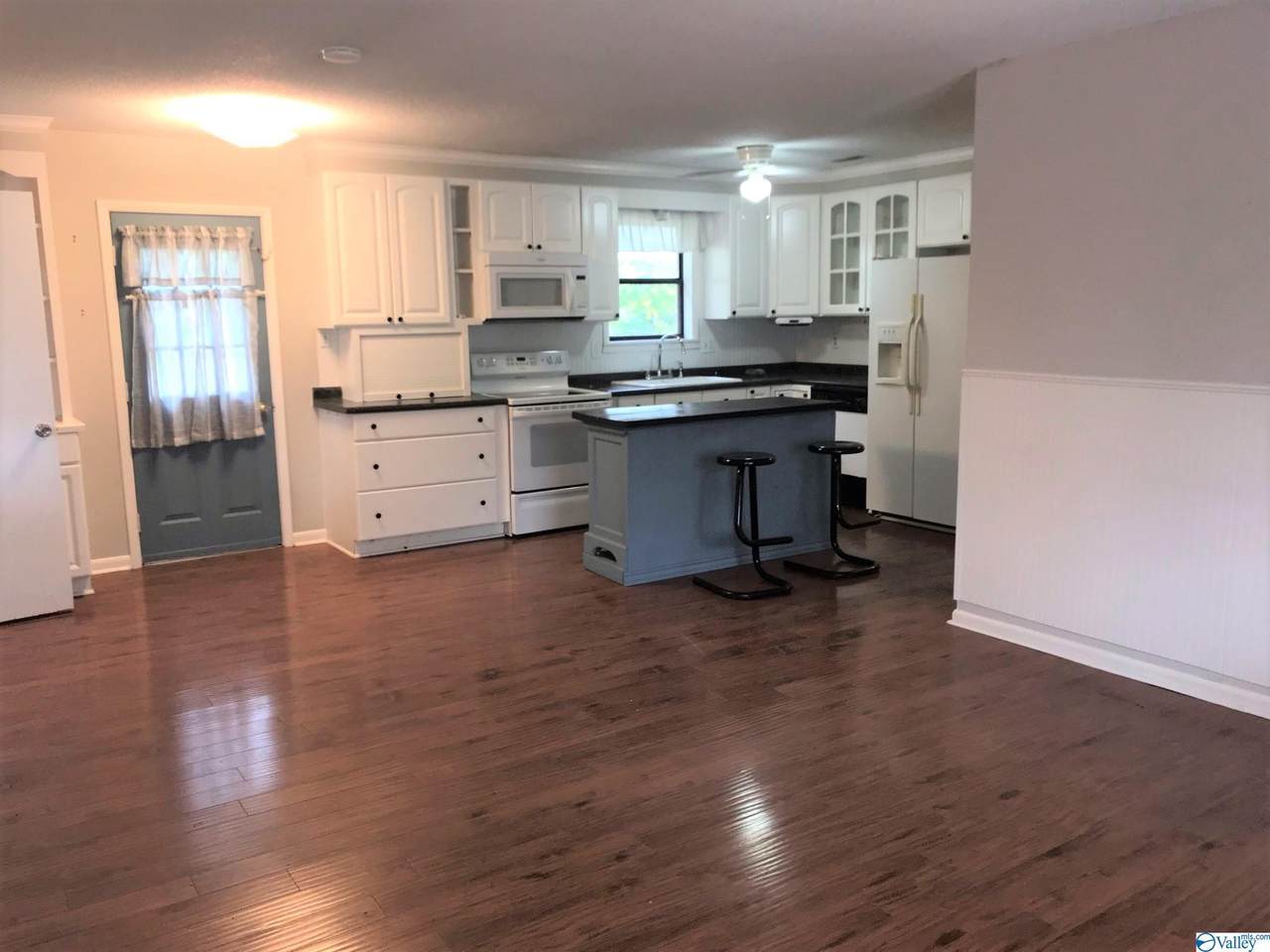 22193 Bragg Street - Photo 1