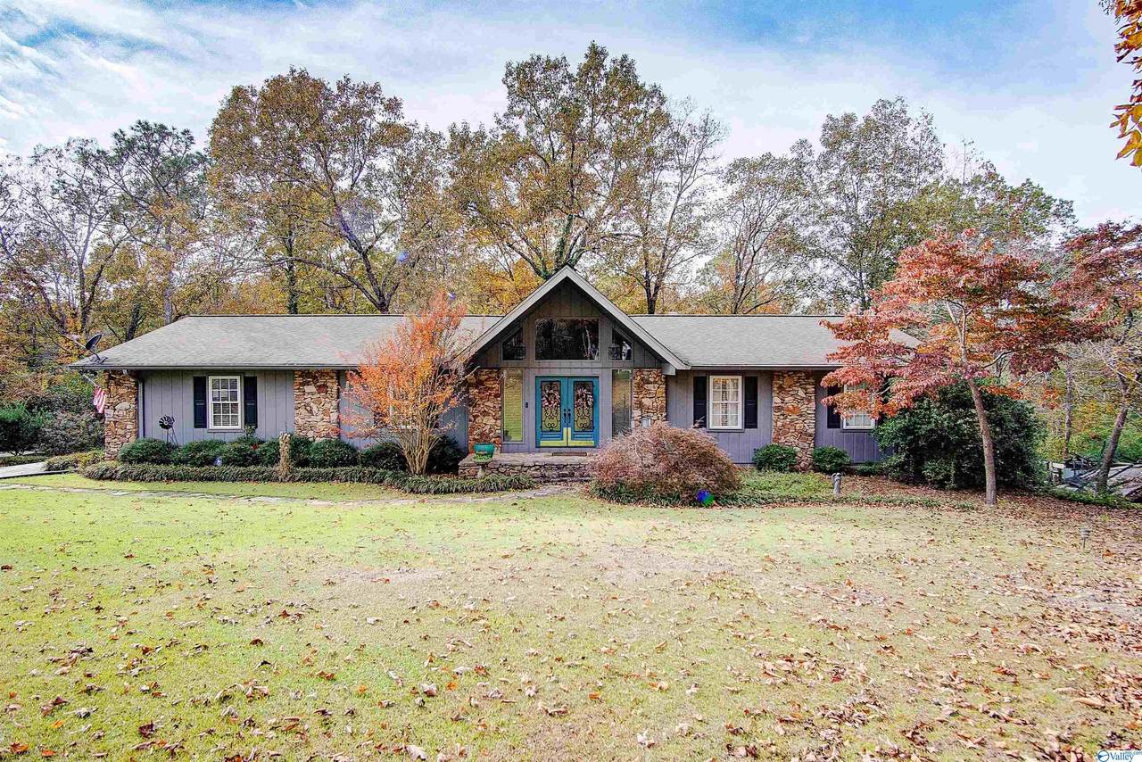 712 Creek Trail - Photo 1