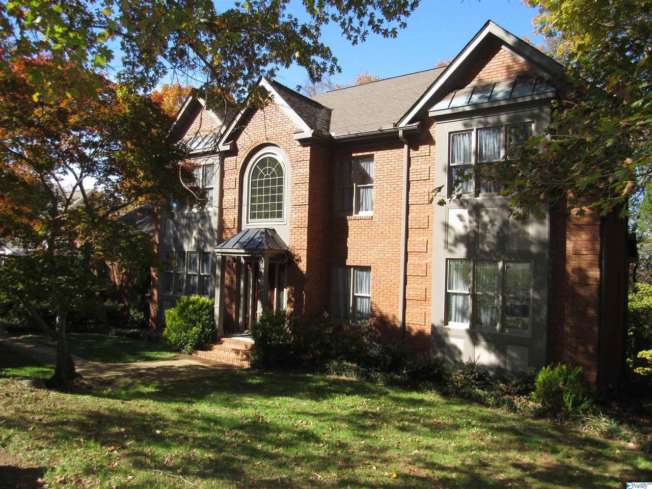 1524 Chandler Road - Photo 1