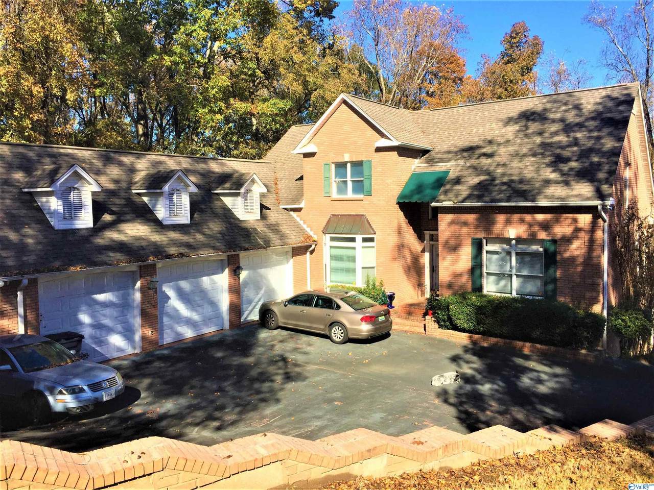 170 Harbor Close - Photo 1