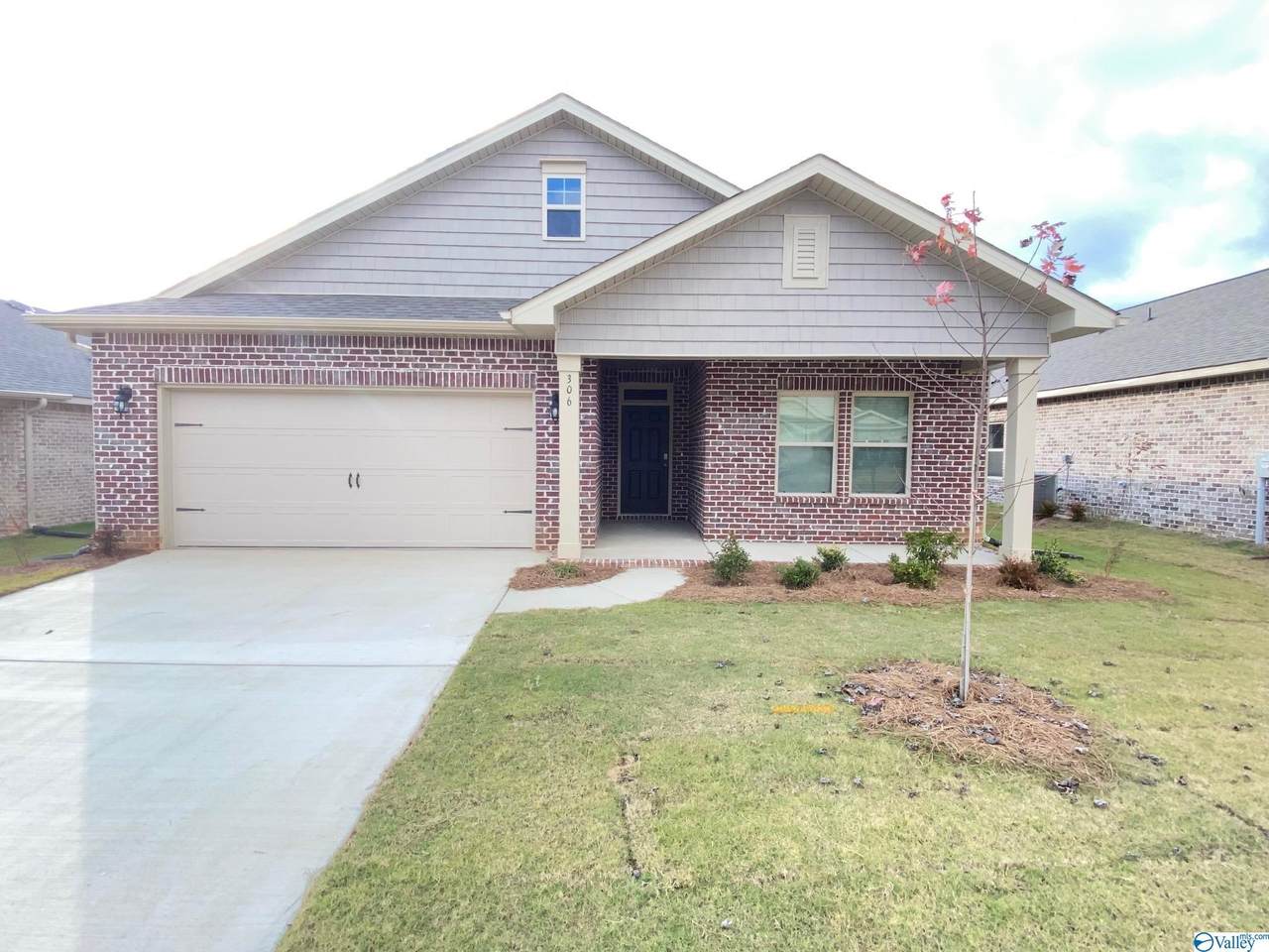 306 Yogi Court - Photo 1