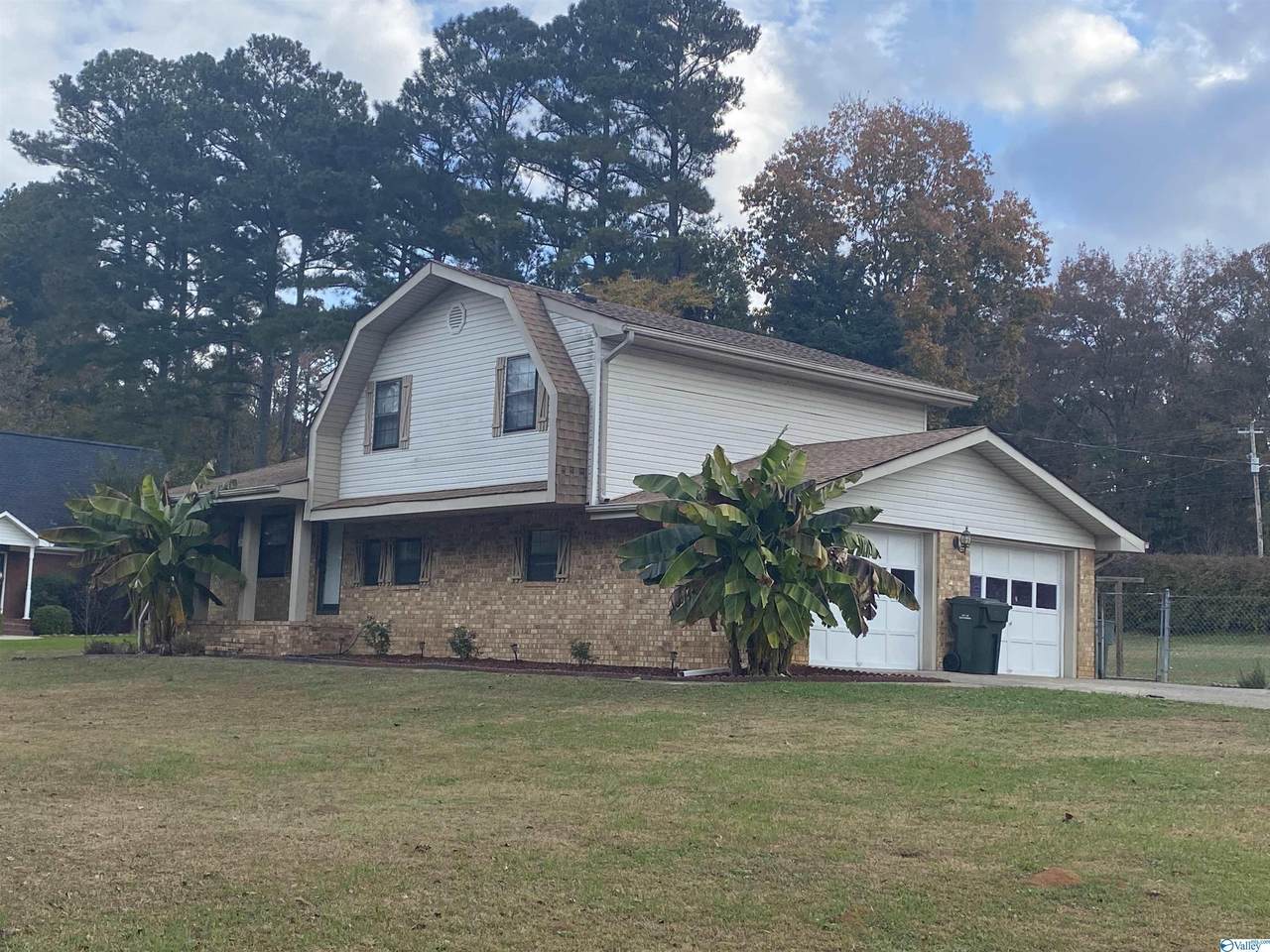 19 Country Club Lane - Photo 1