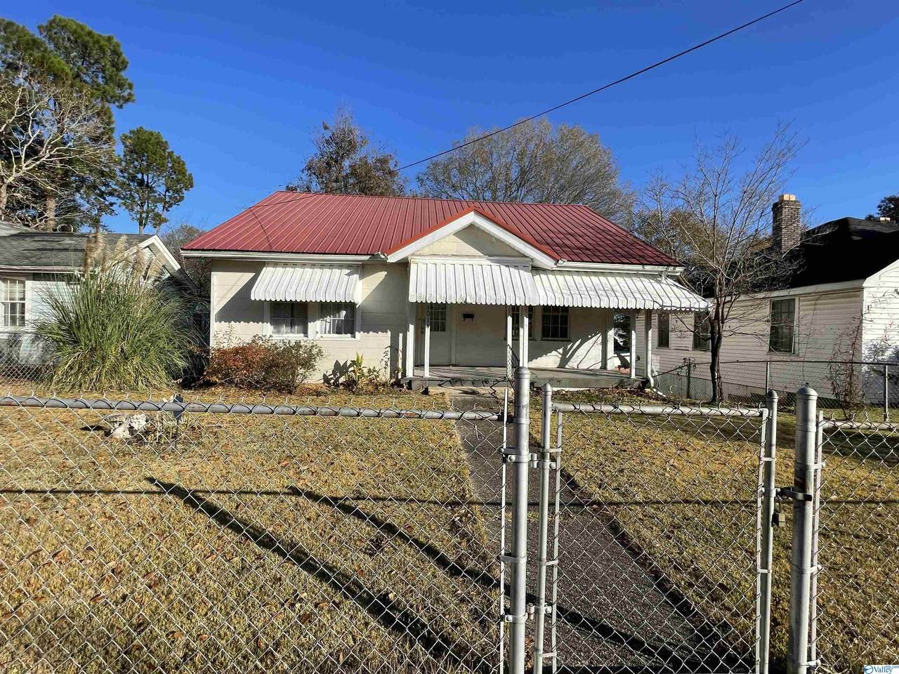 1014 Slusser Avenue - Photo 1