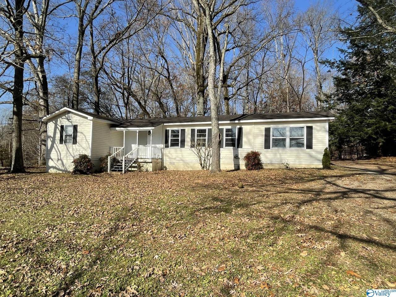 155 Henry Taylor Road - Photo 1