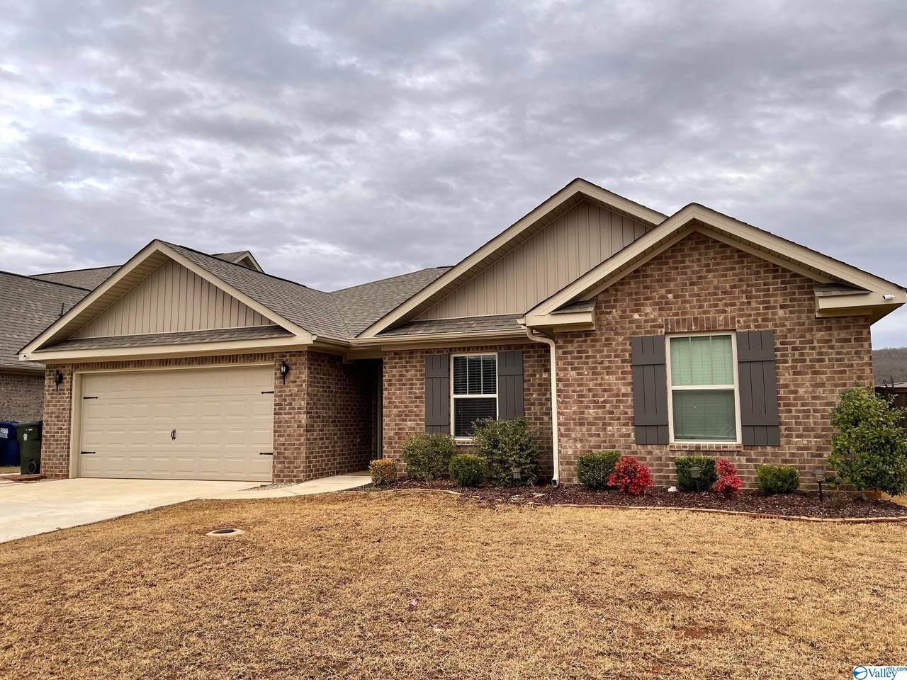 277 Fenrose Drive - Photo 1