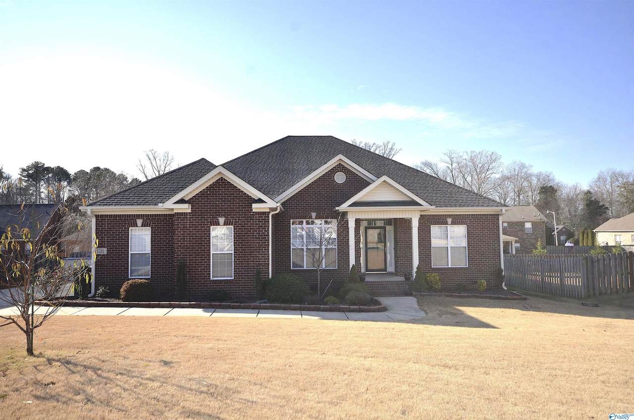 120 Huston Court - Photo 1