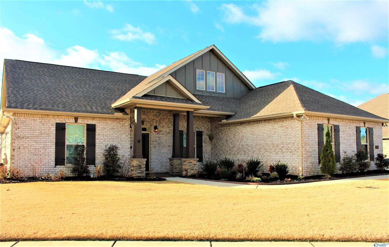 113 Bowdock Drive - Photo 1