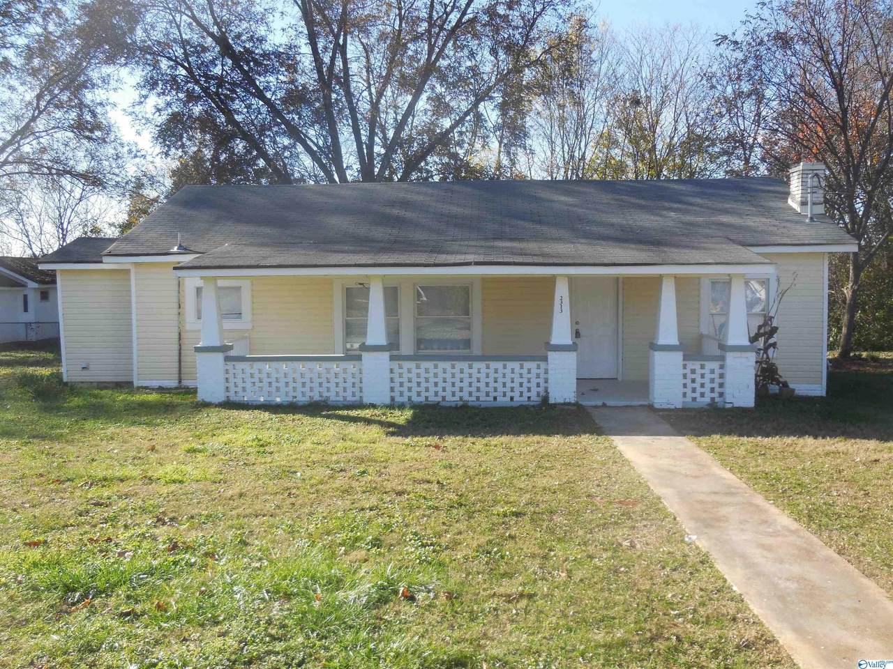 2313 Virginia Blvd - Photo 1