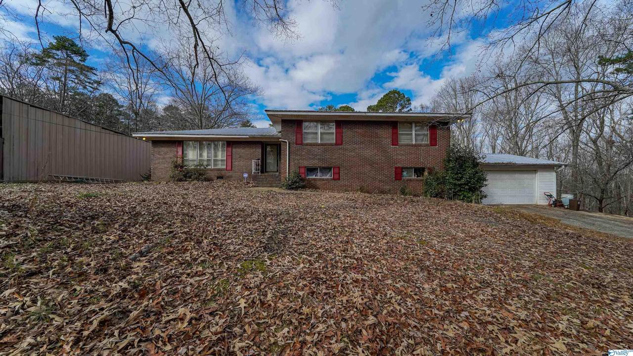 565 Mountain View Drive - Photo 1