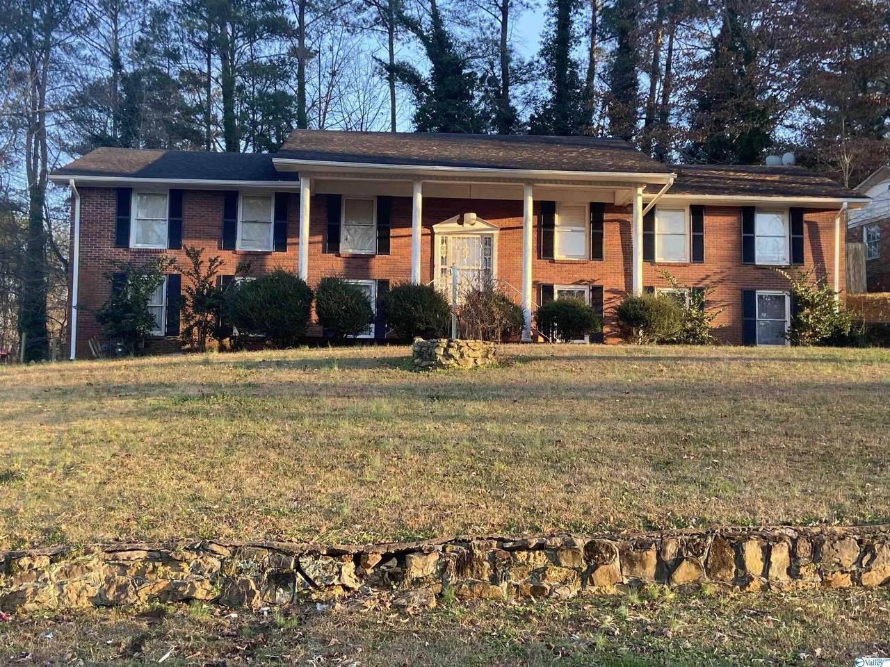 904 West Tomahawk Trail - Photo 1