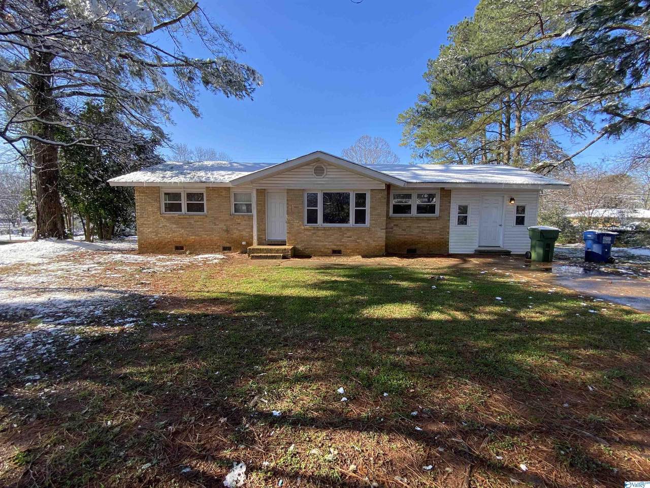2205 Glen Iris Road - Photo 1