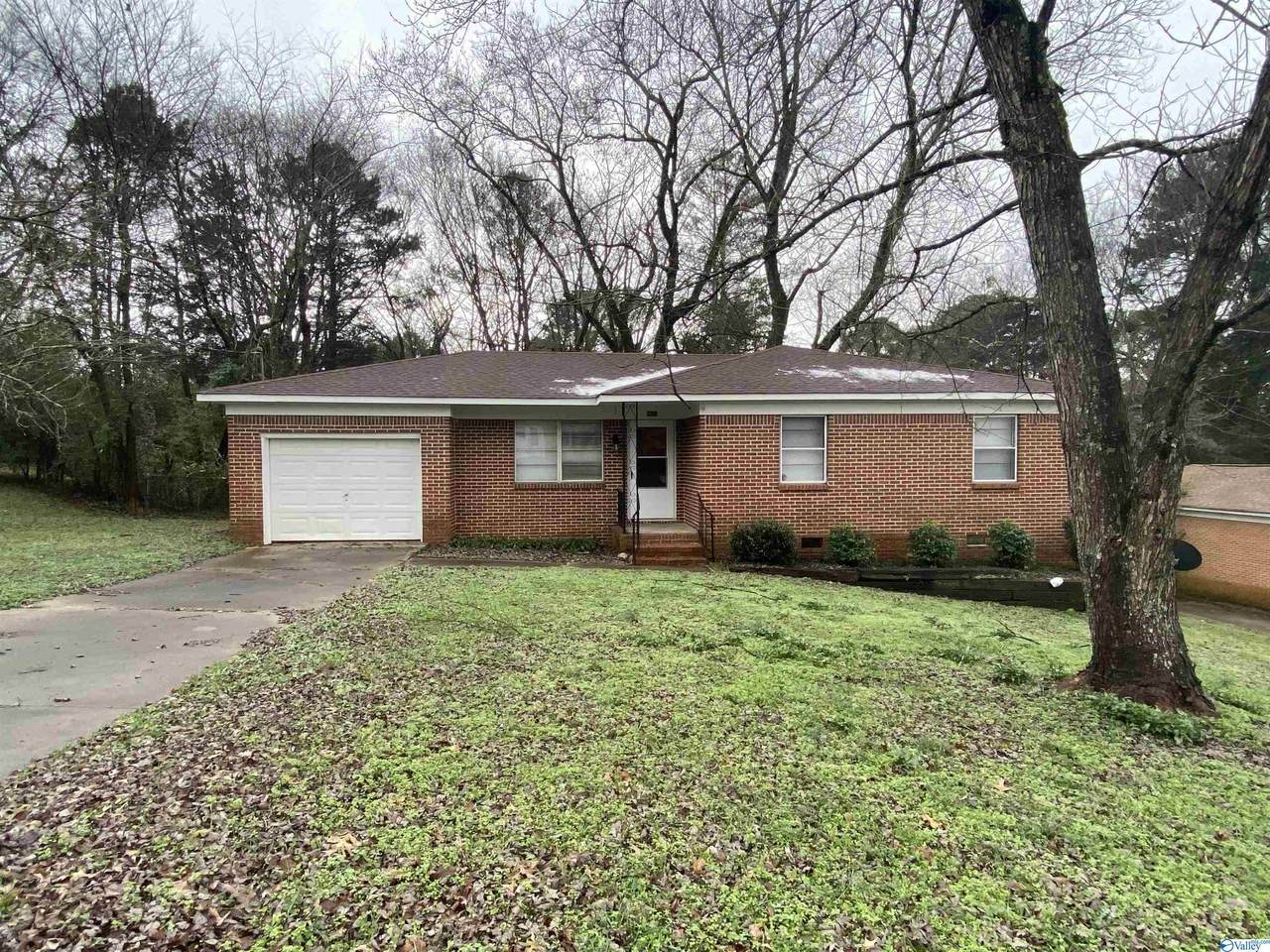 2621 Scenic View Drive - Photo 1